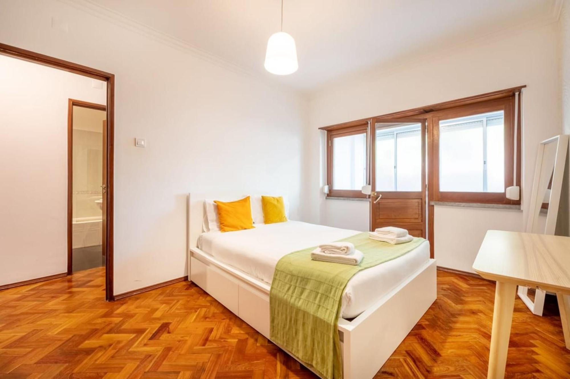 Guestready -Beachside Apt Near Praia De Carcavelos Parede Luaran gambar