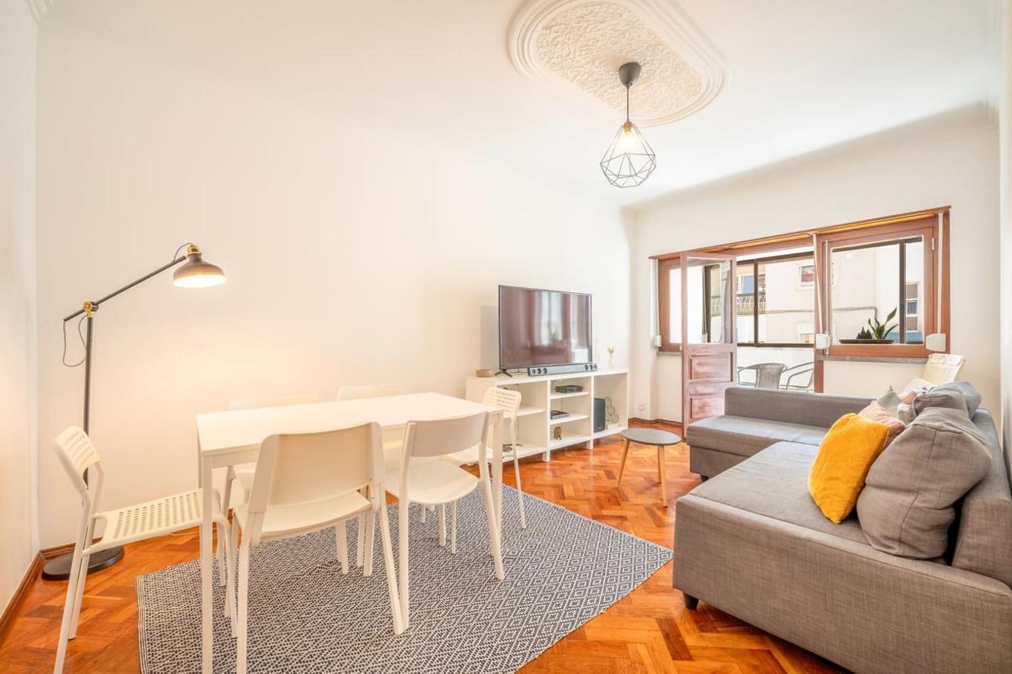 Guestready -Beachside Apt Near Praia De Carcavelos Parede Luaran gambar